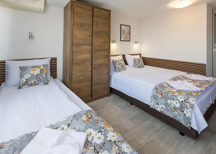 Gramatikovi 3* Pomorie